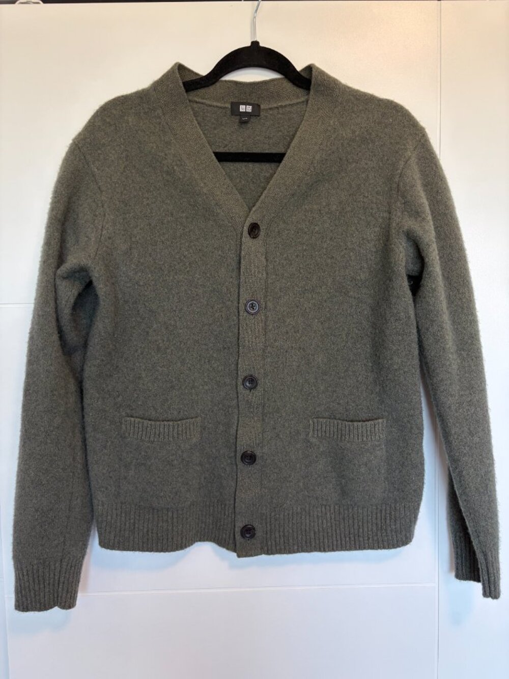 Uniqlo 100% Wool Cardigan Dark Khaki Green